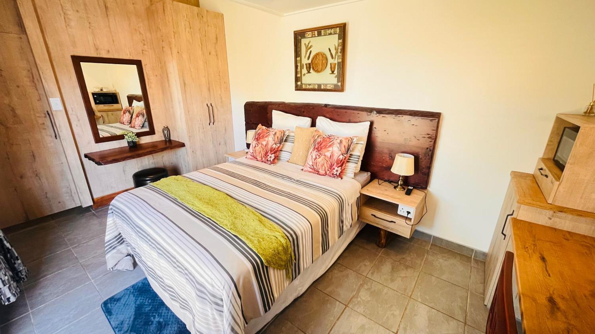 Hotel The Wood House Empangeni Exterior foto